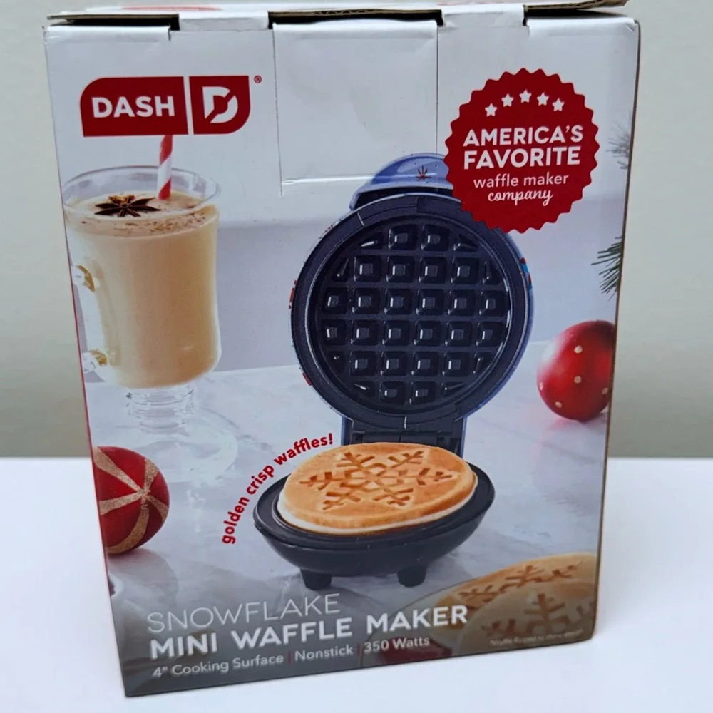 DASH Snowflake 4” Mini Waffle Maker - NIB - Picture 4 of 4